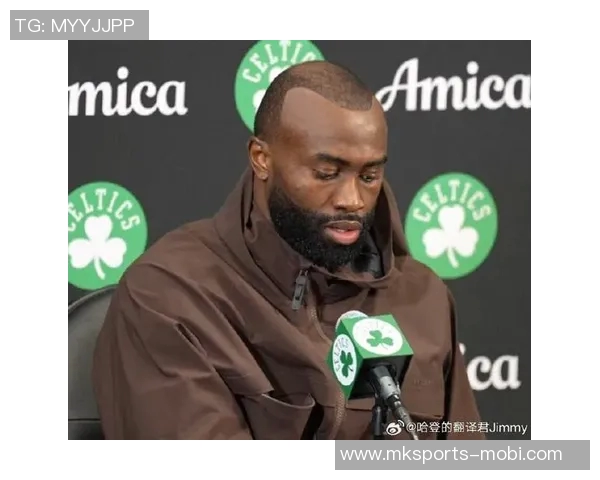 年度十大搞笑瞬间布朗发际线引发的笑料与班炮卡bug的尴尬时刻